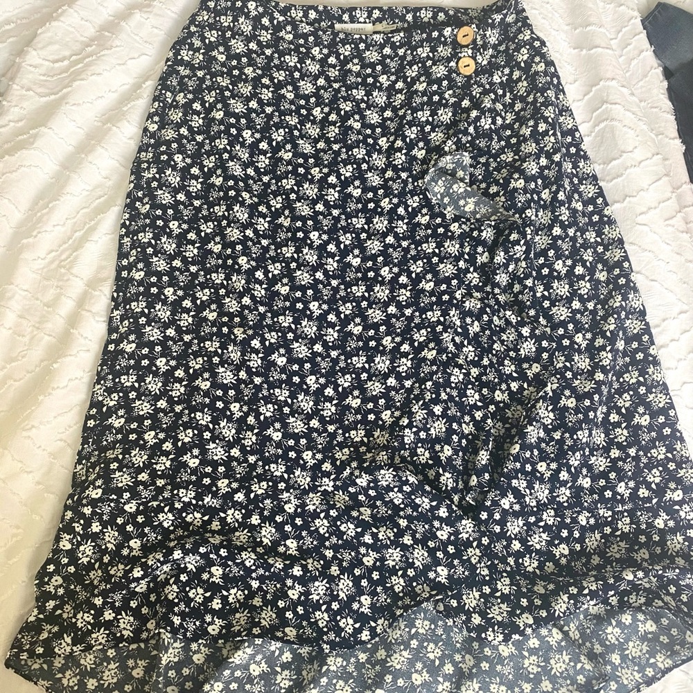 Skirt size L
